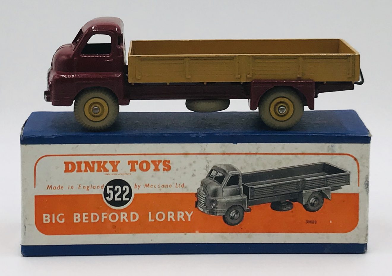 Vintage Dinky Toys 522 "Big Bedford Lorry" Toy Hunter UK Retro