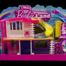 Mini Barbie Land "Dolls House Play Set with Barbie Figure" by Mattel