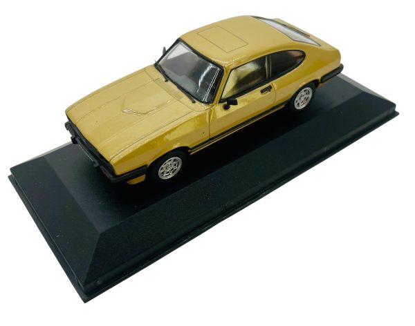 Corgi Vanguards "Ford Capri MK3 3.0 Ghia"