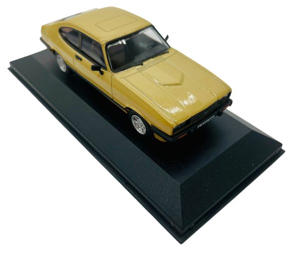 Corgi Vanguards "Ford Capri MK3 3.0 Ghia"