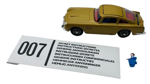 Corgi "James Bond's Aston Martin D.B.5" #261 (Later Version)