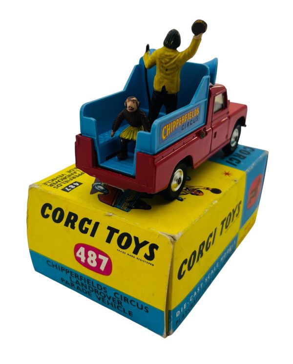 Vintage Corgi "Chipperfields Circus Landrover Parade Vehicle" #487